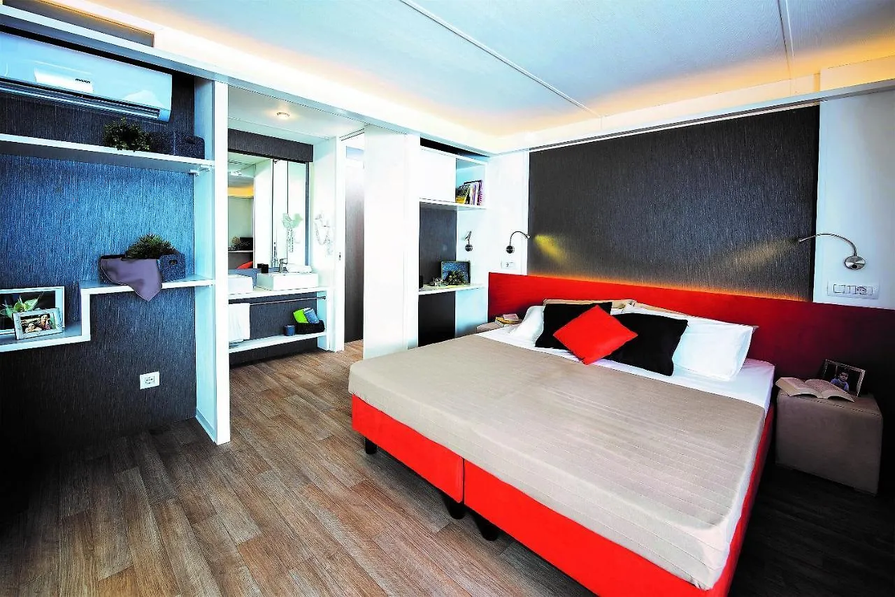 Villaggio Camping Torre Del Porticciolo Порто-Конте