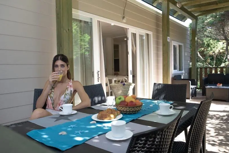 **** Кемпинг Villaggio Camping Torre Del Porticciolo Порто-Конте Италия