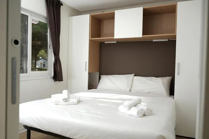 Villaggio Camping Torre Del Porticciolo Порто-Конте Кемпинг